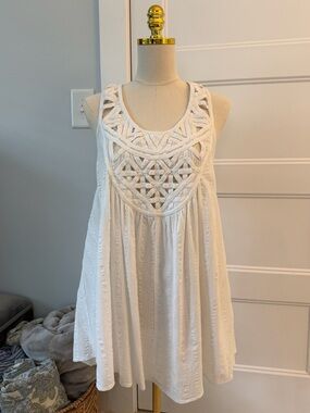 Billabong White Cross Back Crochet Yoke Mini Dress